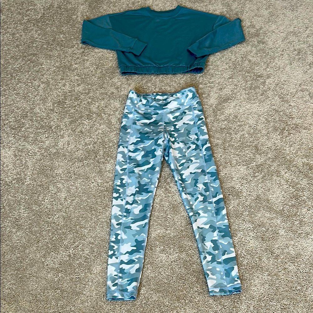 Girl blue camo legging set